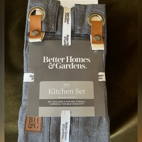 NWT Better Homes and Garden Apron and Mitt set. - Picture 3 of 4